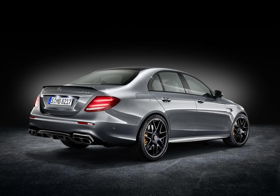  Mercedes-AMG E63 S 4Matic 2017 года  (WW) (фото 41 из 52)